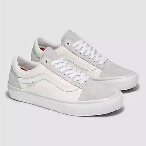 Vans Skate Old Skool Shoe. Light Gray/White